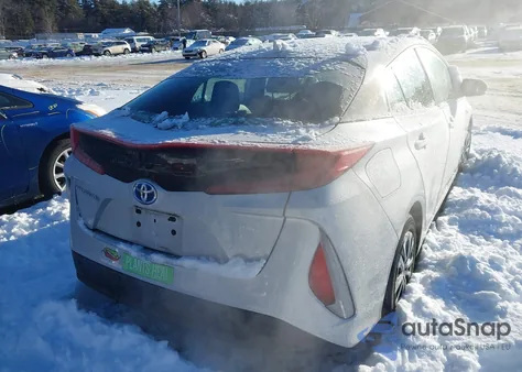 2022 Toyota Prius Prime Le из США, поврежденный, VIN JTDKAMFPXN3225453